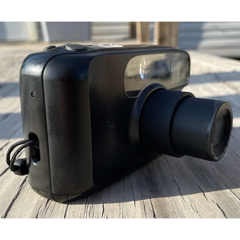 Nikon One Touch Zoom AF 35mm Film Camera - Tested Zoom Works - Flash NOT Working